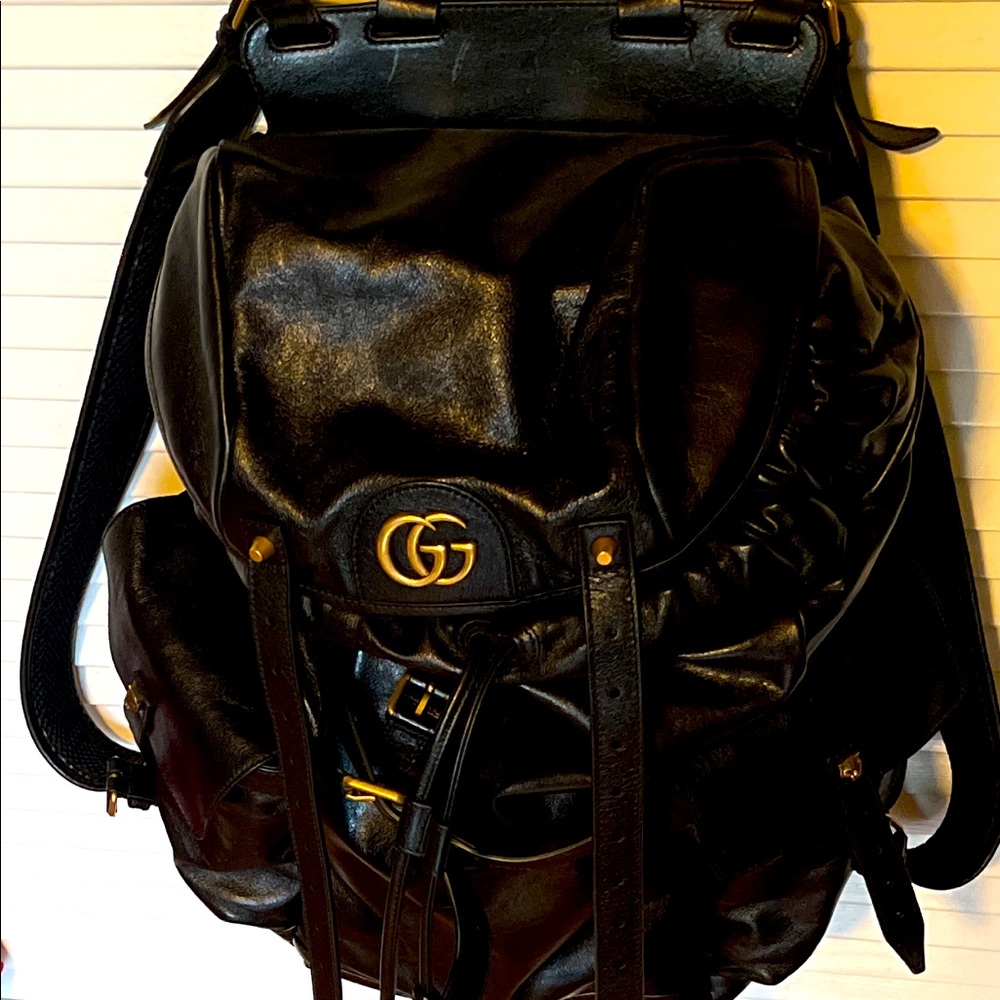 Authentic GUCCI GG Marmont Multipocket  Large Leather Backpack